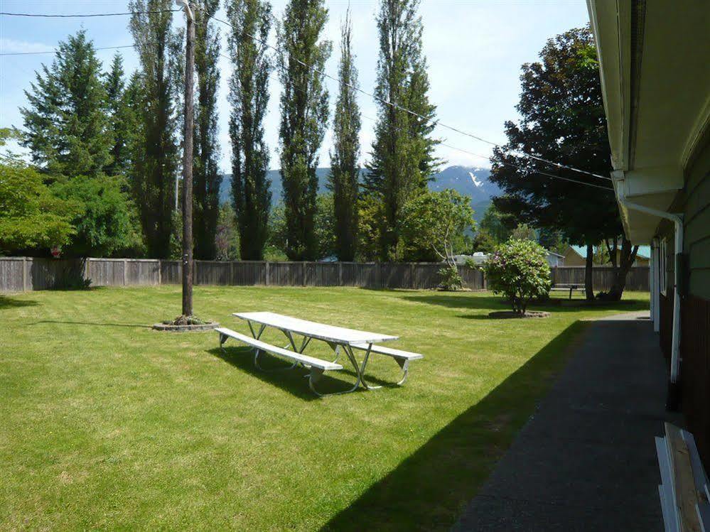 Stevens Pass Motel Gold Bar Экстерьер фото